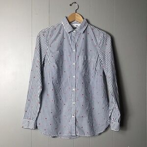 OLD NAVY CLASSIC STRIPED BUTTON DOWN SHIRT TINY RED HEARTS PATTERN WOMENS SMALL